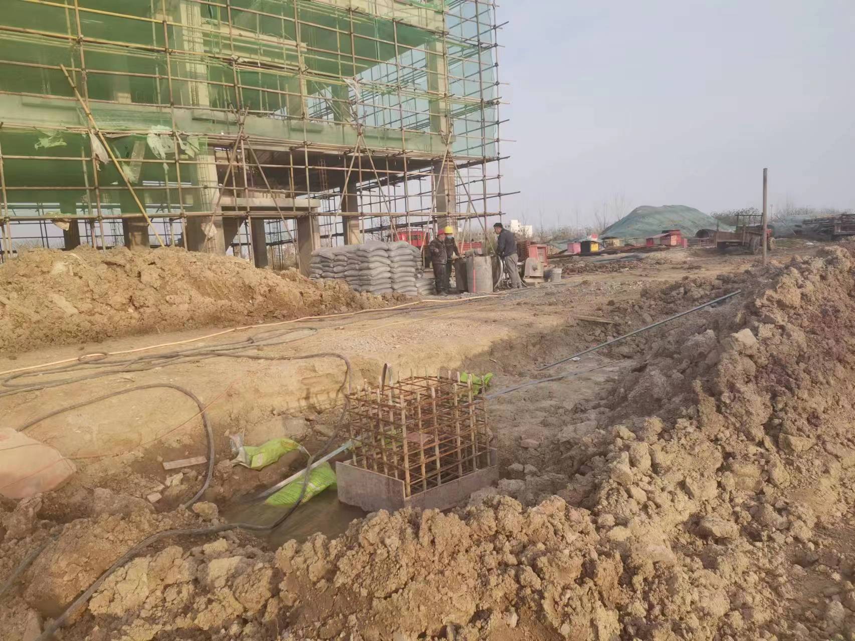 扎鲁特当桥梁出现裂缝的时候应该及时加固修补